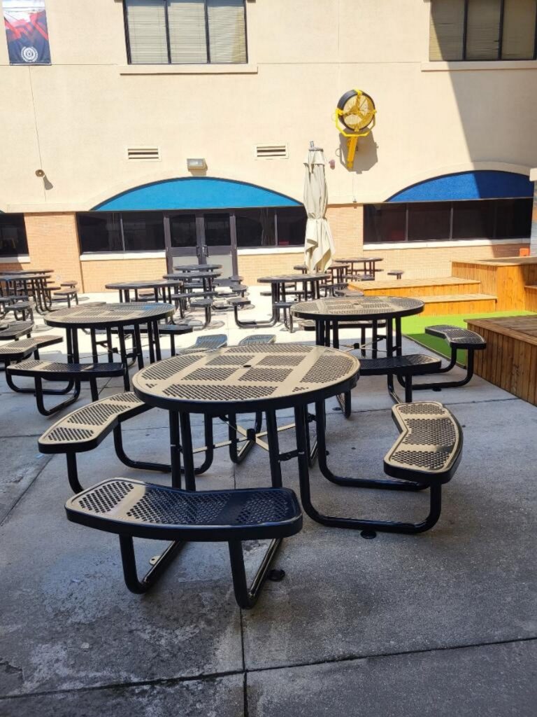 alamo-csr-outdoor-furniture-02